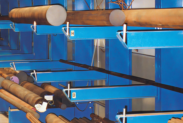 Regal mit Abrollsicherungen